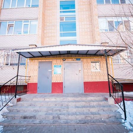 Батыс 2 Apartamento Aktobe Exterior foto